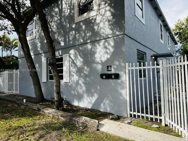 5 NE 16th Ct, Fort Lauderdale, FL 33305