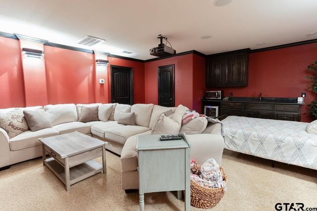 521 Susie St, Chandler, TX 75758