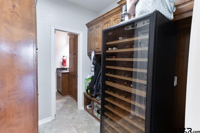 521 Susie St, Chandler, TX 75758