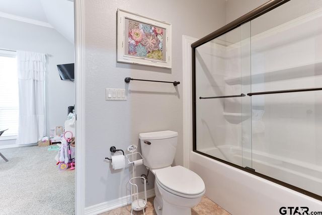 521 Susie St, Chandler, TX 75758