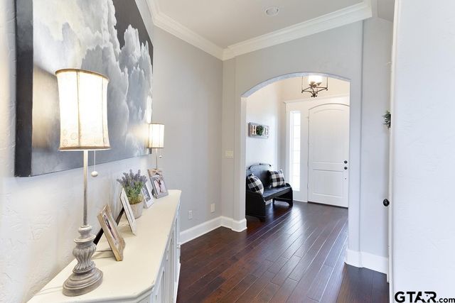 521 Susie St, Chandler, TX 75758