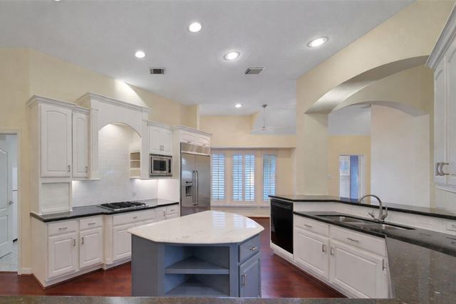 2202 Britton Ridge Drive, Katy, TX 77494