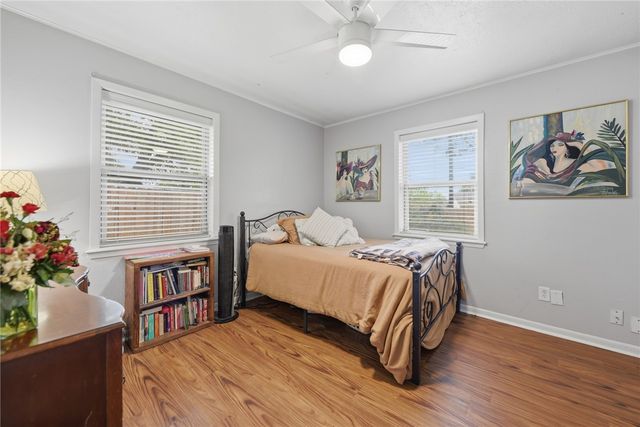 908 Pine Drive, Caldwell, TX 77836