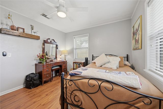 908 Pine Drive, Caldwell, TX 77836