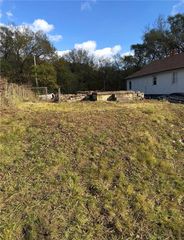 5709 Jackson Avenue, Kansas City, MO 64130