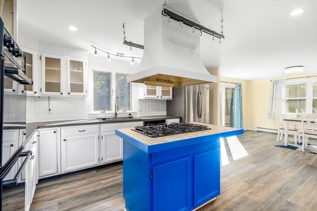 330 Hay Rd, Eastham, MA 02642