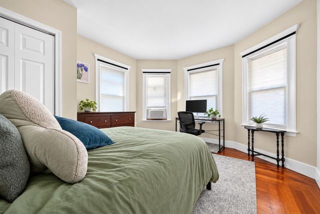 23 Packard Ave, Somerville, MA 02144