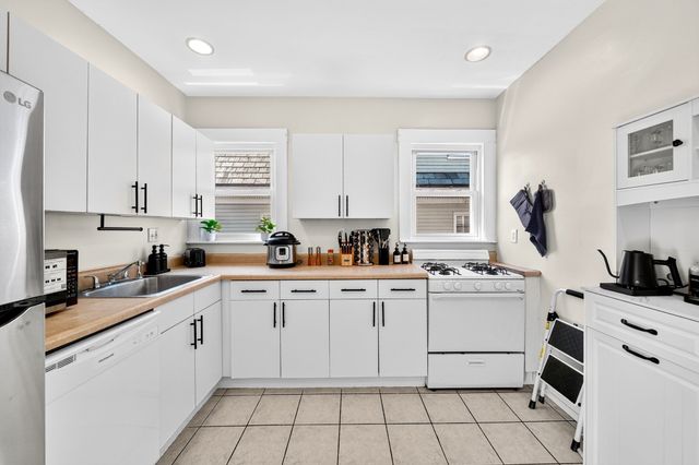23 Packard Ave, Somerville, MA 02144