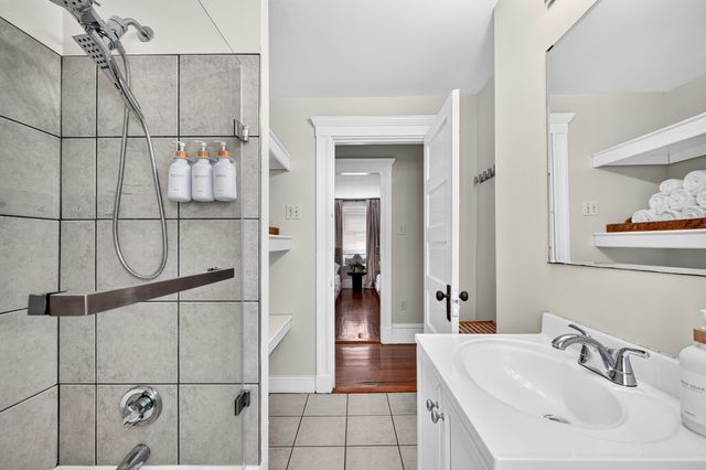 23 Packard Ave, Somerville, MA 02144