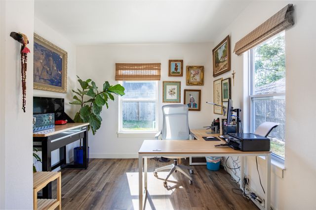 1239 Whitaker Avenue, Dallas, TX 75216