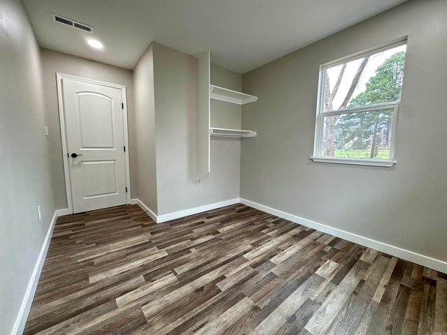 302 W Commerce St, Morrilton, AR 72110