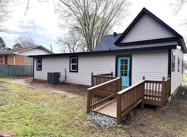 302 W Commerce St, Morrilton, AR 72110