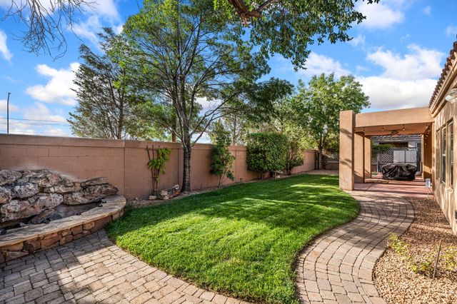 4301 BERESFORD Lane NW, Albuquerque, NM 87120