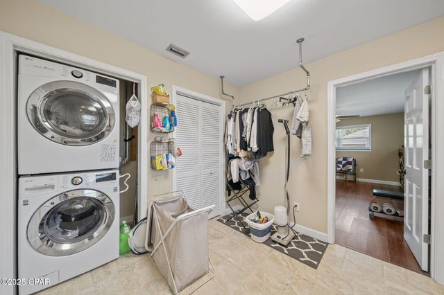 138 Queens Circle, Panama City, FL 32405