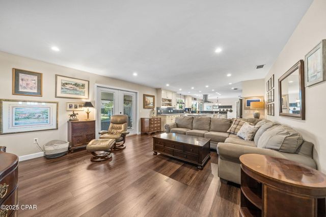 138 Queens Circle, Panama City, FL 32405