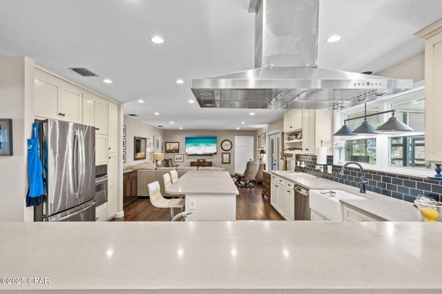 138 Queens Circle, Panama City, FL 32405