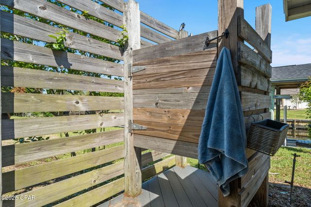 138 Queens Circle, Panama City, FL 32405