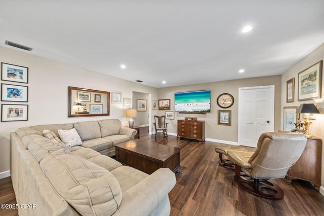 138 Queens Circle, Panama City, FL 32405