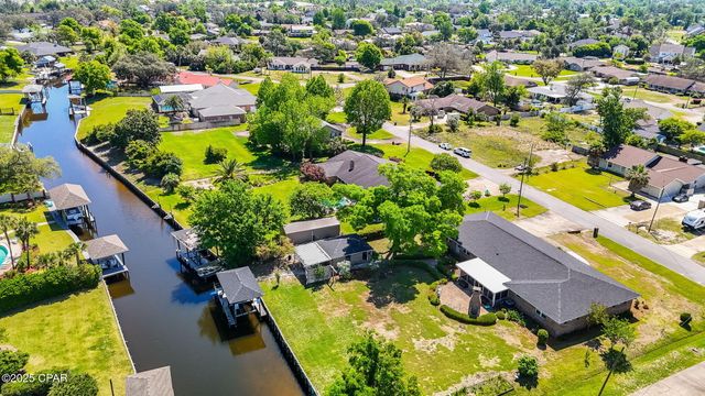 138 Queens Circle, Panama City, FL 32405