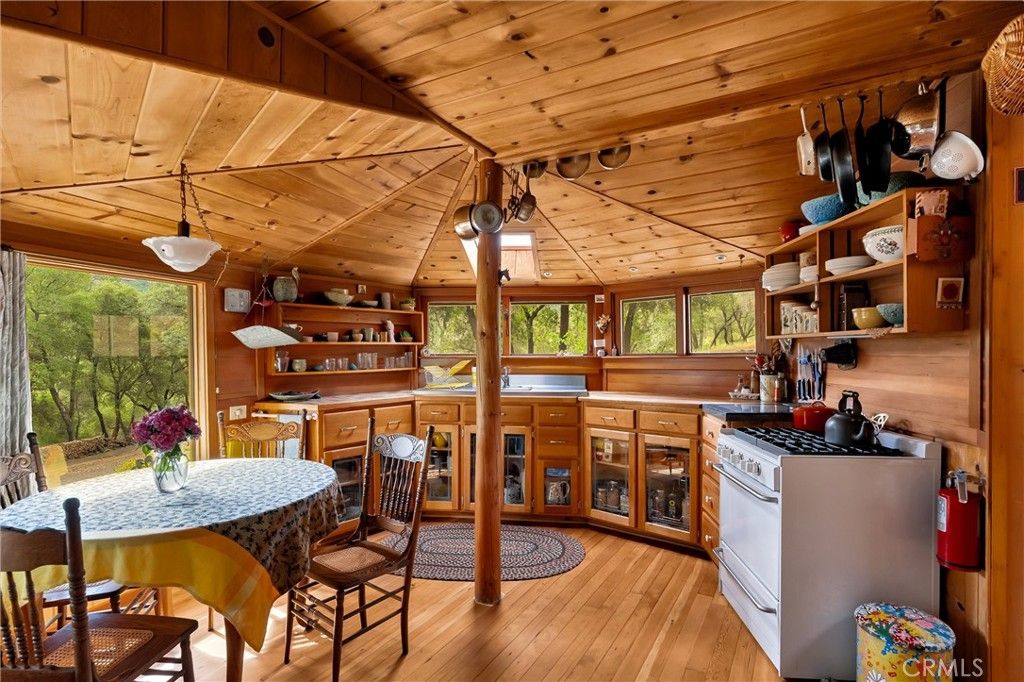 Image 13 of property listing at 13411 Bean Flat, Chico, CA 95928