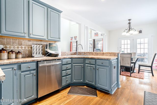 11124 Blade Crest Way, Louisville, KY 40291