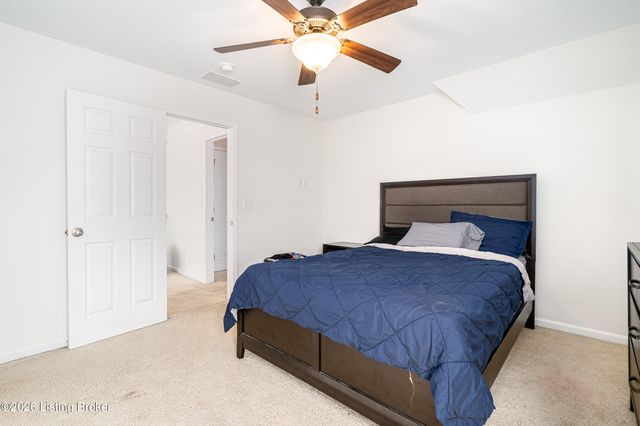 11124 Blade Crest Way, Louisville, KY 40291