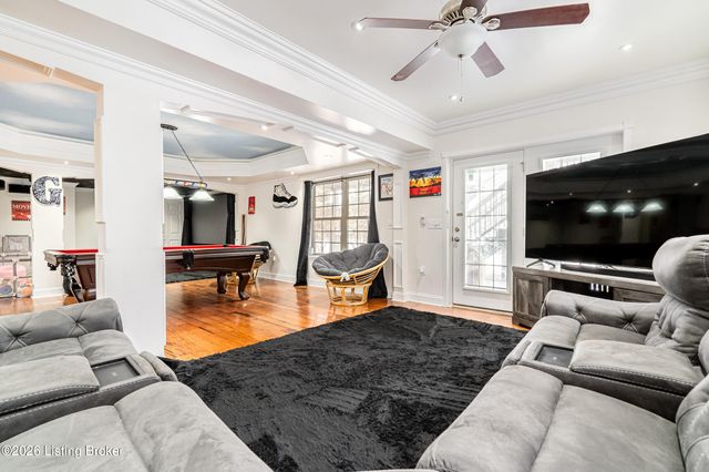 11124 Blade Crest Way, Louisville, KY 40291