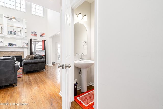 11124 Blade Crest Way, Louisville, KY 40291