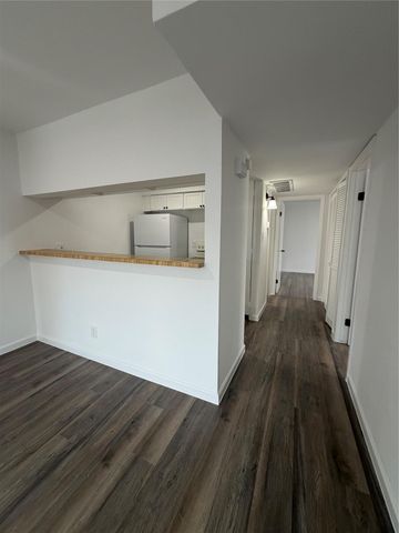 10501 South Drive 293, Houston, TX 77099