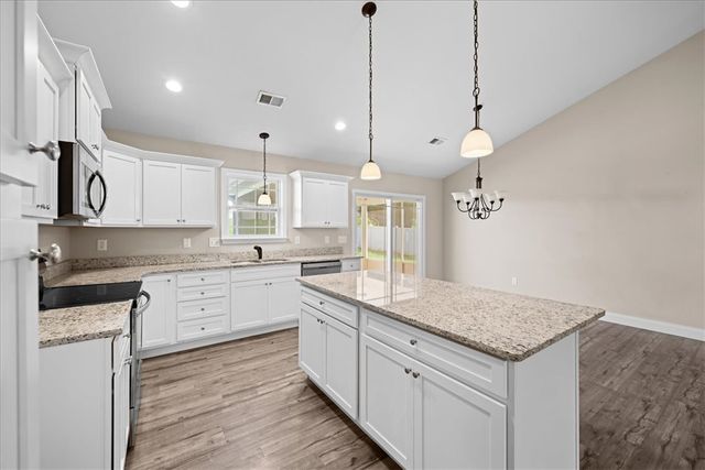 176 Coleman Road, Wellford, SC 29385
