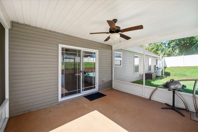 176 Coleman Road, Wellford, SC 29385