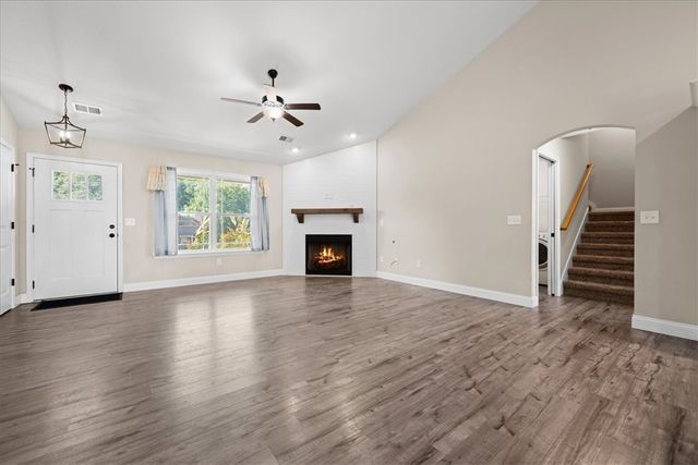 176 Coleman Road, Wellford, SC 29385