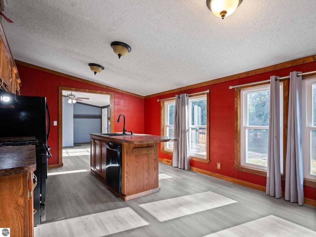 Image 7 of property listing at 5765 Lund Road, Sw, Fife Lake, MI 49633