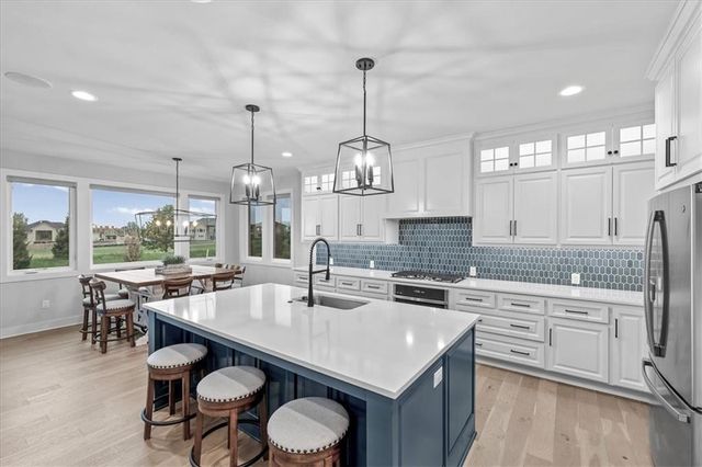 4380 Aspen Drive, Basehor, KS 66007