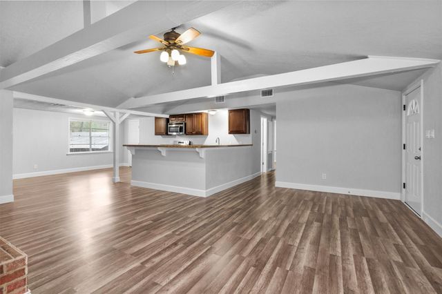 6416 Oak Knoll Road, Montgomery, TX 77316