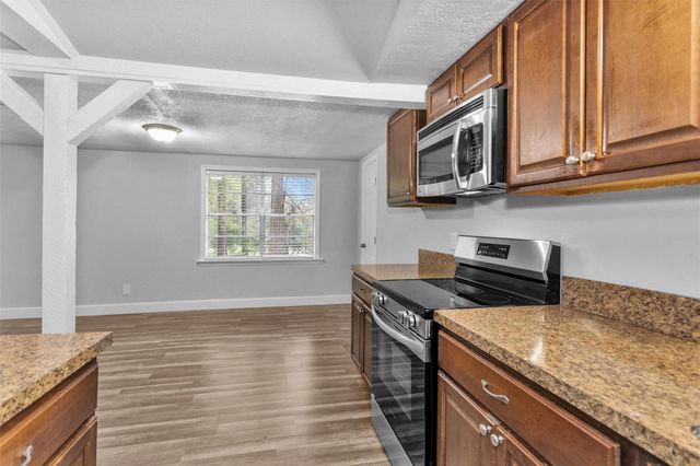 6416 Oak Knoll Road, Montgomery, TX 77316