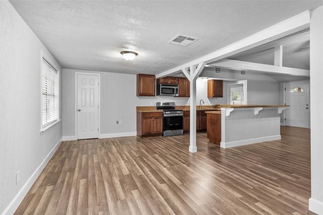 6416 Oak Knoll Road, Montgomery, TX 77316