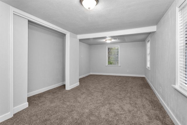 6416 Oak Knoll Road, Montgomery, TX 77316