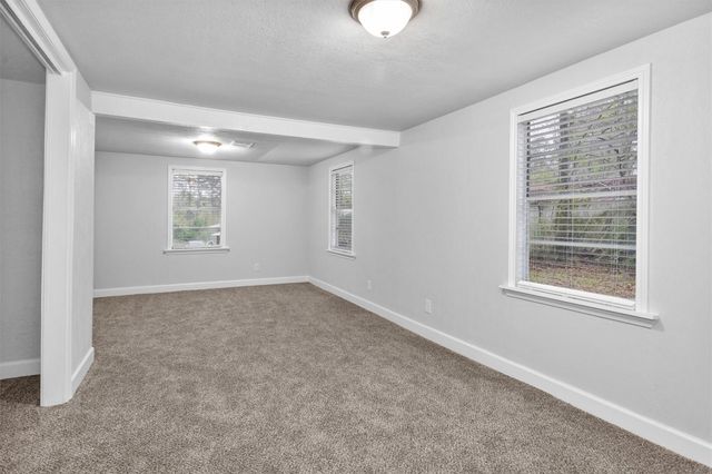 6416 Oak Knoll Road, Montgomery, TX 77316