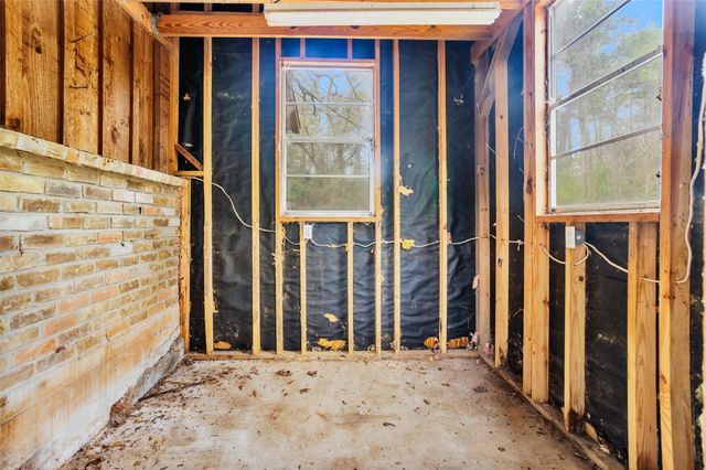 6416 Oak Knoll Road, Montgomery, TX 77316