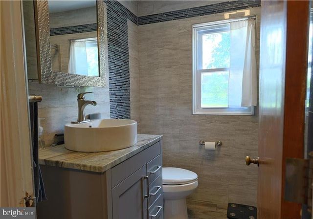 1345 MACADA, Bethlehem, PA 18017