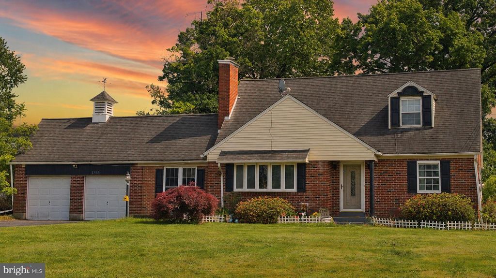 1345 MACADA, Bethlehem, PA 18017