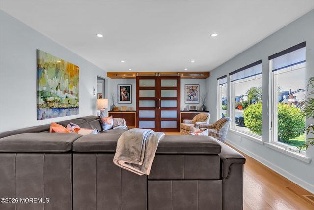 16 Meadow Avenue, Monmouth Beach, NJ 07750