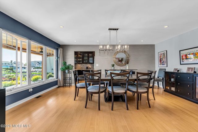 16 Meadow Avenue, Monmouth Beach, NJ 07750