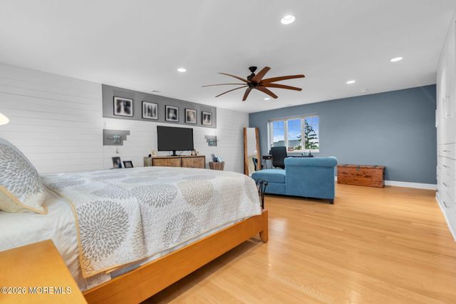16 Meadow Avenue, Monmouth Beach, NJ 07750