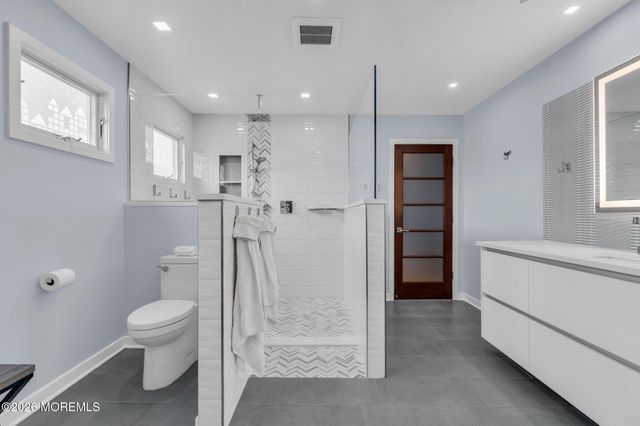 16 Meadow Avenue, Monmouth Beach, NJ 07750