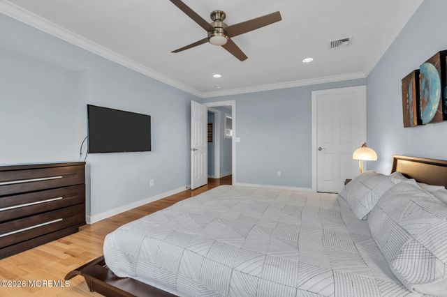 16 Meadow Avenue, Monmouth Beach, NJ 07750