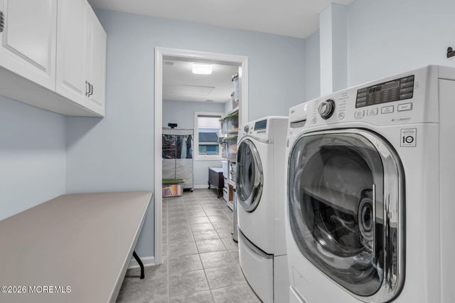 16 Meadow Avenue, Monmouth Beach, NJ 07750