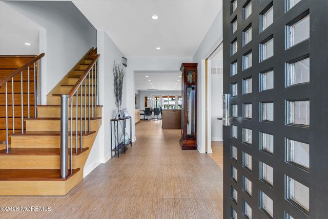 16 Meadow Avenue, Monmouth Beach, NJ 07750