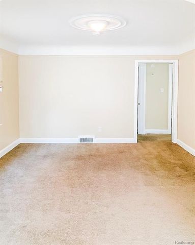 9590 Memorial Street, Detroit, MI 48227